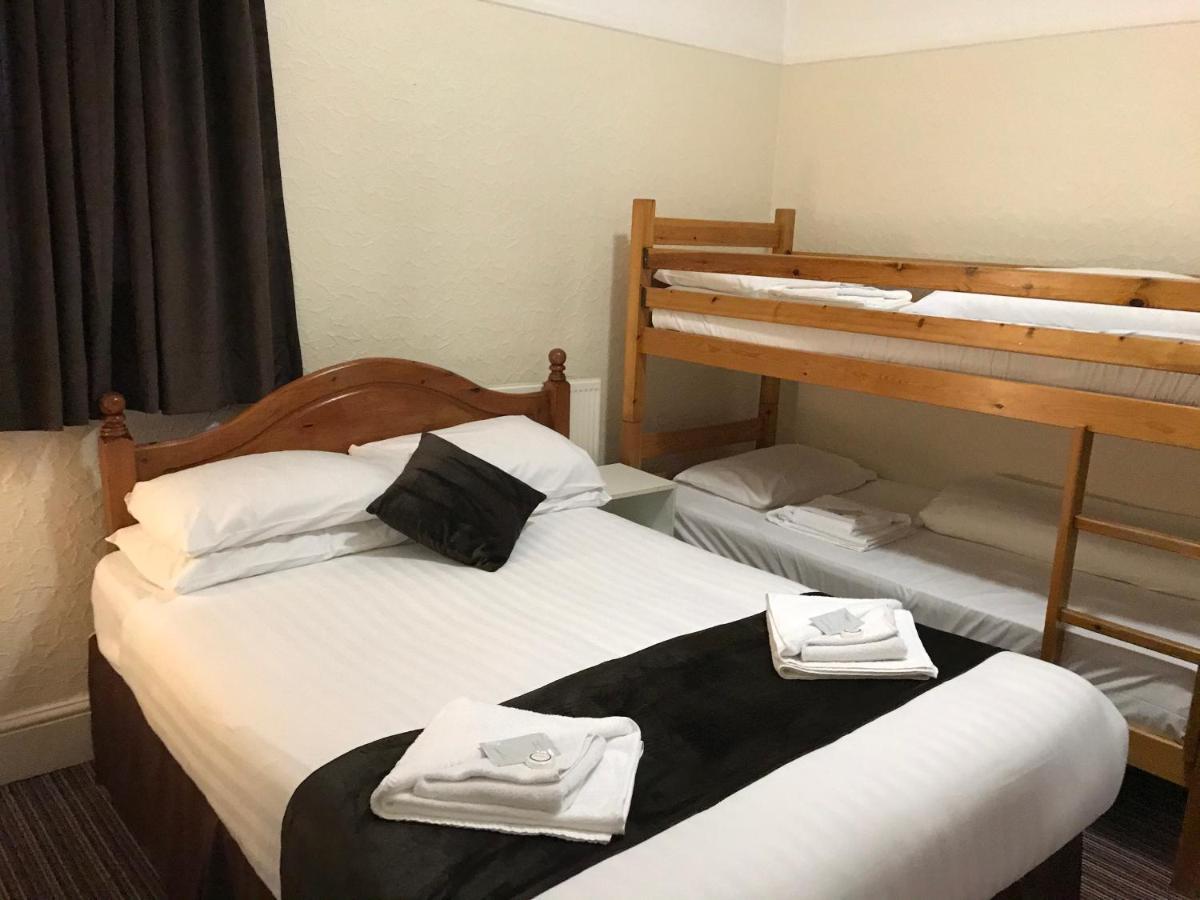 The Feathers Hotel Blackpool Zewnętrze zdjęcie