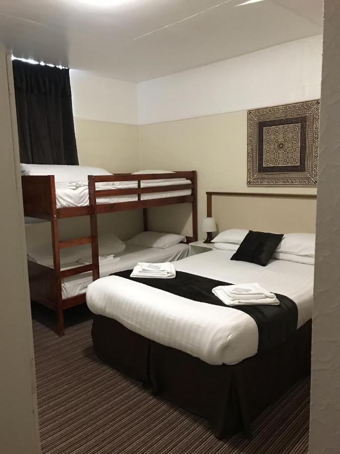 The Feathers Hotel Blackpool Zewnętrze zdjęcie