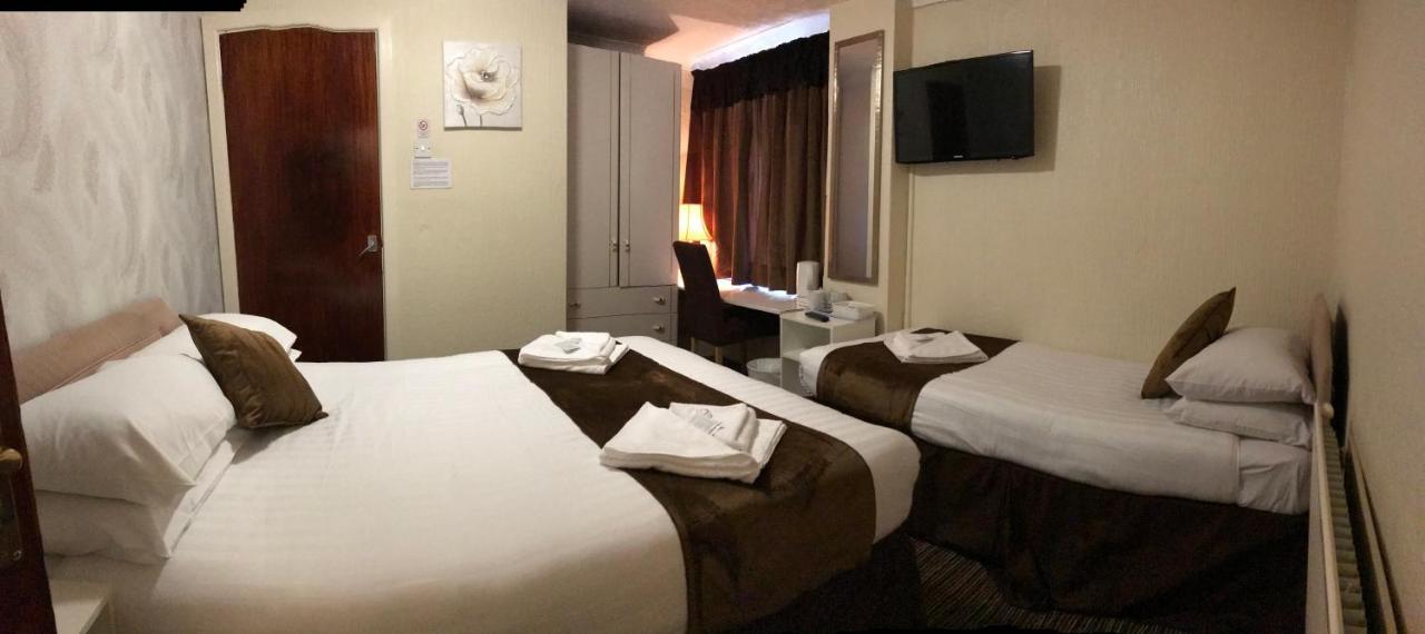 The Feathers Hotel Blackpool Zewnętrze zdjęcie