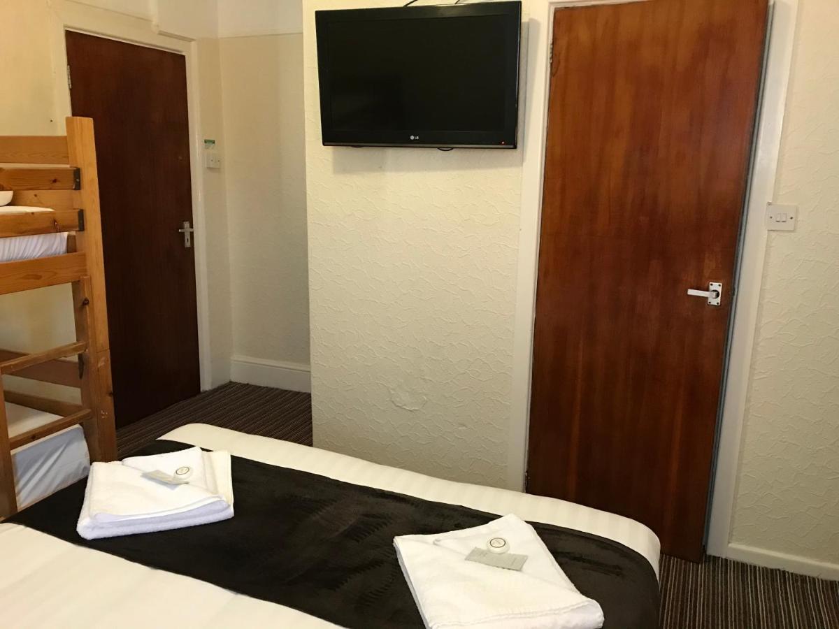 The Feathers Hotel Blackpool Zewnętrze zdjęcie